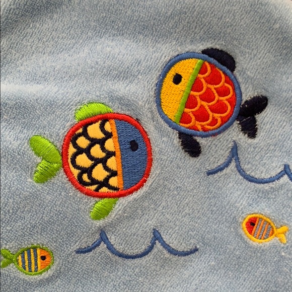 Hooded Baby Bath Towels - Picture 3 of 4